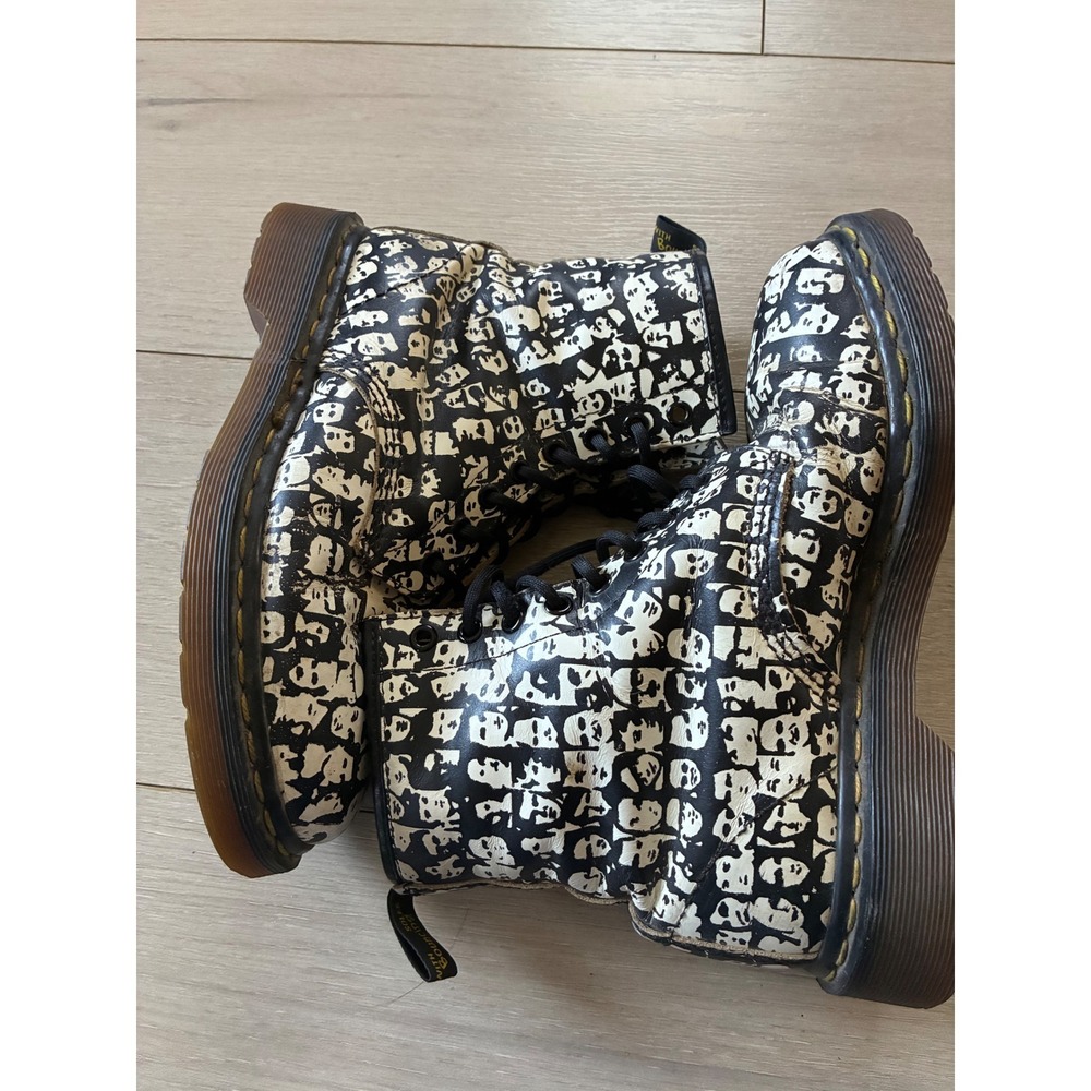 DR MARTENS ANDY WARHOL FACES 5 EYE BOOT - Picture 4 of 9